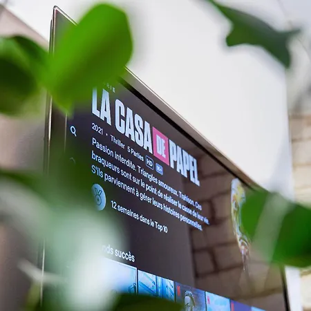 T2 Centre A 2 Min Gare St-roch Avec Climatisation *